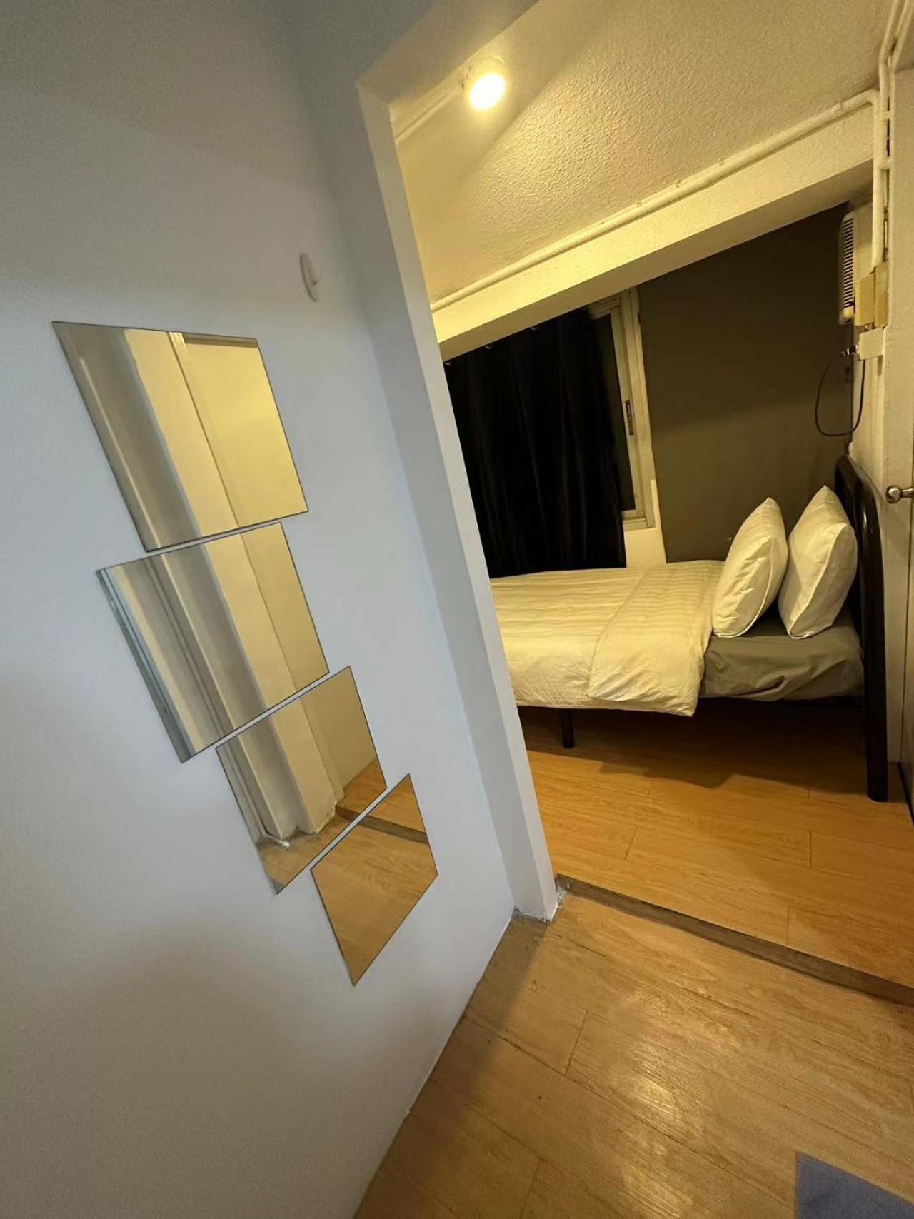 The Cute Silom Hostel Bangkok Buitenkant foto